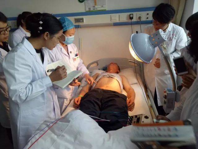 昆明市中医医院带教缅甸医务人员学针灸搭建友