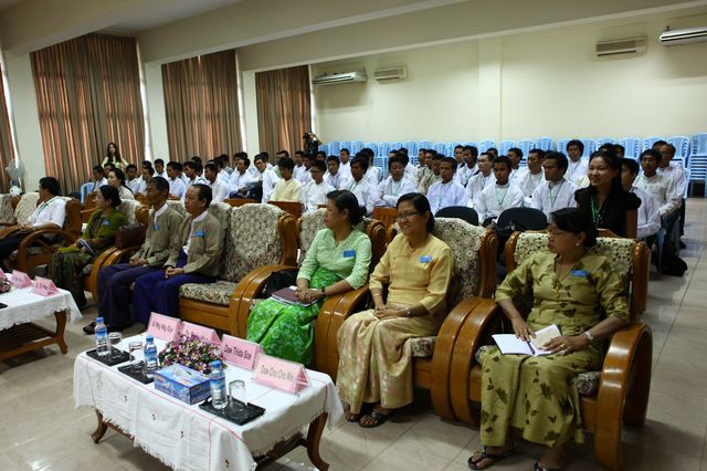缅甸福星孔子课堂首次携手仰光外国语大学为中企开设缅甸员工中文培训班
