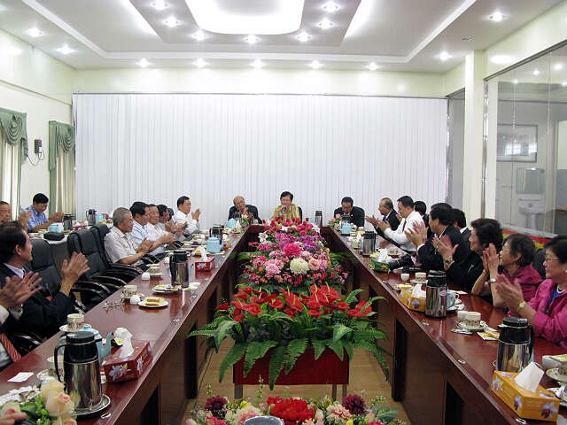 菲律宾中华总商会代表团访问缅甸华商商会