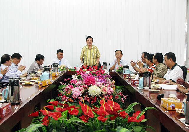 台湾文化交流协会代表团访问华商商会