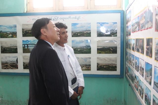 中国支持缅甸农村文化事业的发展 -----中国杂技团演出收入捐赠仪式