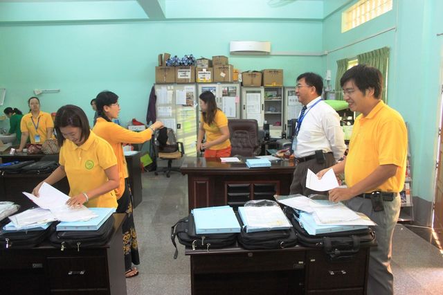 2012年度缅北地区第二期汉语水平考试人数再创新高（萧珊珊报道 侯宝强摄影）