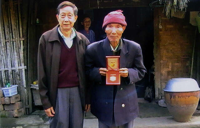 到密支那走访荣获抗日纪念章的中国远征军老兵（张新民 广州）