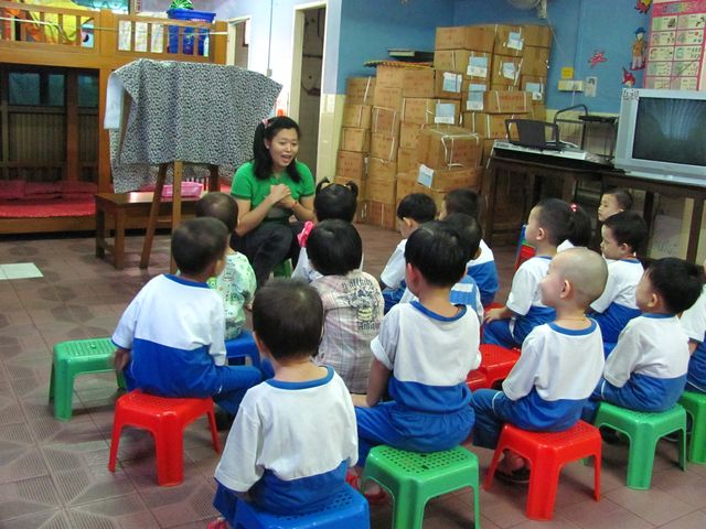 在开放中了解在沟通中共建——记缅华妇协教育中心家长开放日活动（卢晓静）