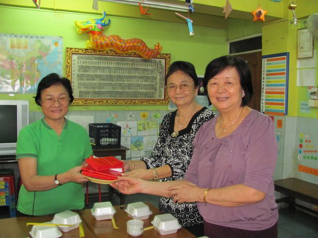 缅华妇协教育中心教师迎新会（缅华妇协教育中心）