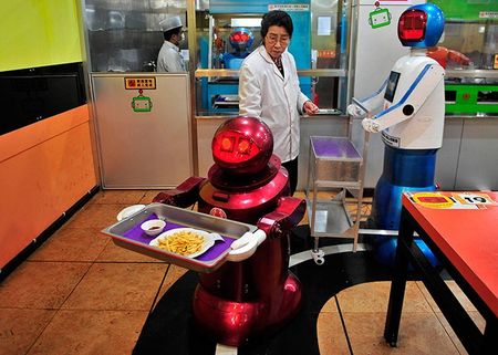 哈尔滨机器人餐厅
