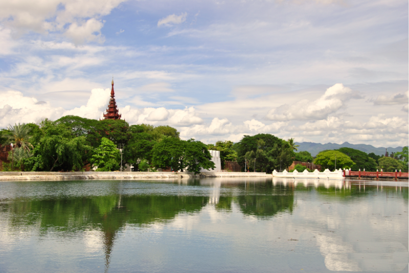 当代风貌 (曼德勒福庆孔子课堂 六年级下 马云峰)