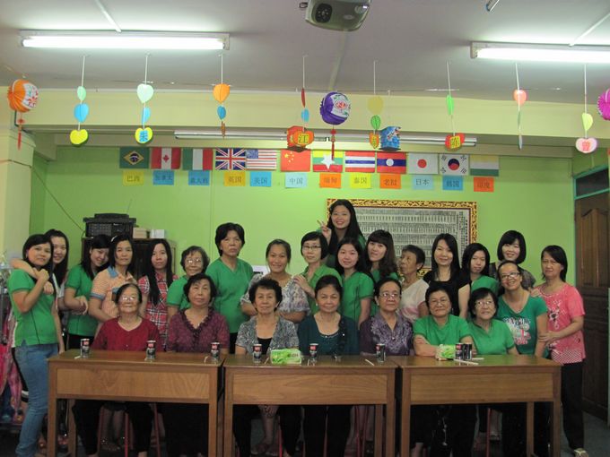 缅华妇协教育中心开展教师节活动 （卢晓静 缅华妇协教育中心外派教师）