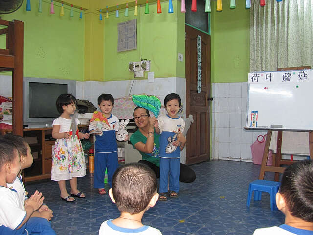 你的成长，我们用心的呵护（缅华妇协教育中心外派教师 卢晓静）