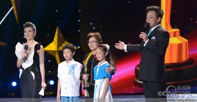 【视频】2013中华之光——传播中华文化年度人物：曾圆香