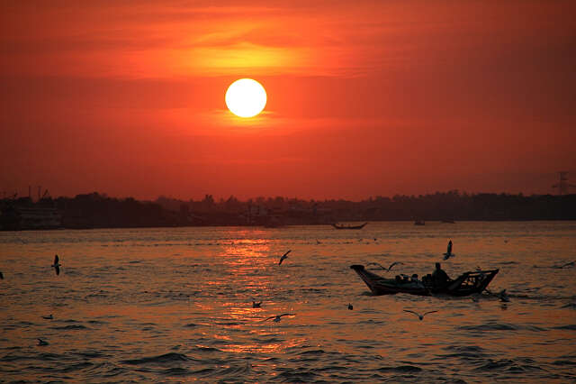 “但愿我们是这奇迹的创造者吧”（河边卒）