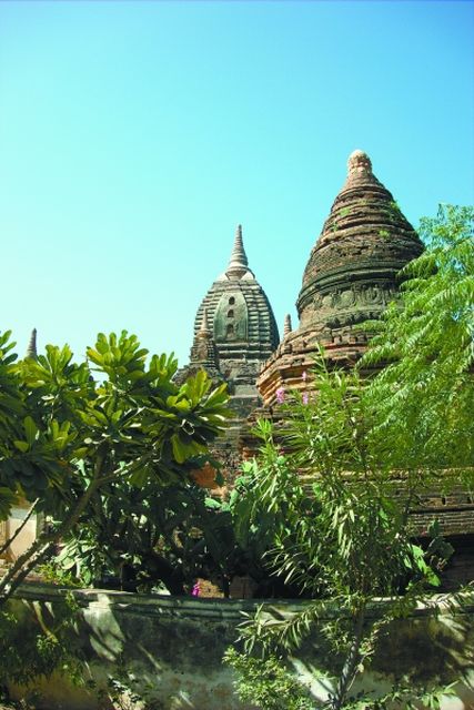 缅甸：夕阳浮尘中觅群塔（潘子路）