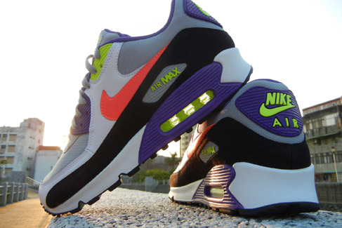 运动鞋(朱徐佳 洛杉矶)