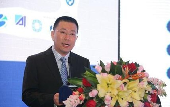 银监会49岁李建华辞世，看颈椎病对人体的惊人危害！