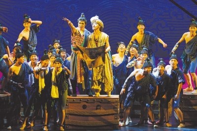 大型舞剧《丝海梦寻》在京演出 贾庆林贺国强观看