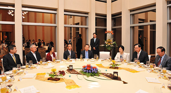 习近平:不能只讲两制不讲一国