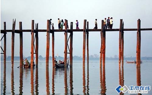 柚木树之桥——缅甸乌本桥（图）