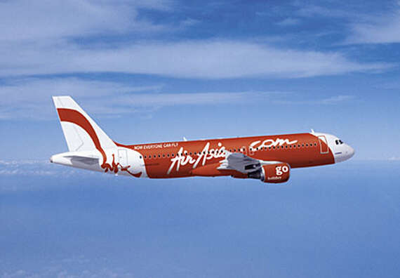 亚航一客机失联，从印尼飞往新加坡机上载有155人