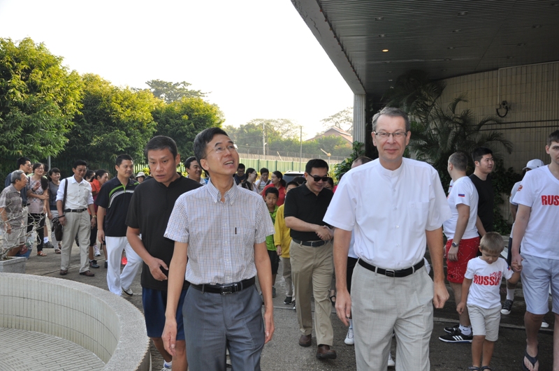 中俄驻缅甸使馆举行年度联欢活动