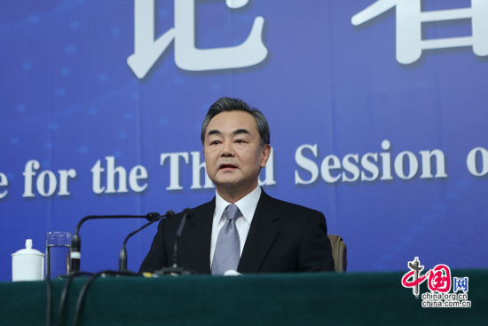 外交部长王毅现身云南 介绍中缅边境事务上立场