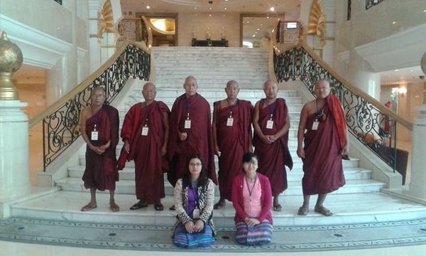 缅甸曼德勒寺庙教学点住持校长僧侣团一行访问中国