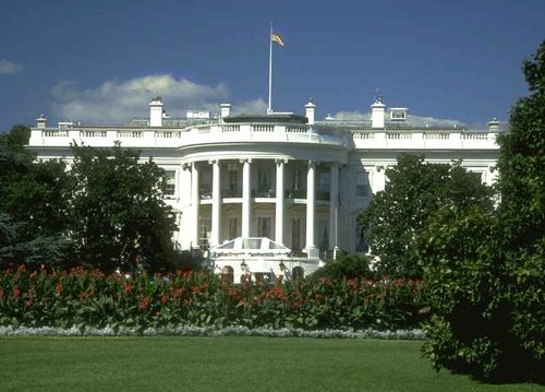 企业界对美国延长制裁缅甸表示失望（华轩）