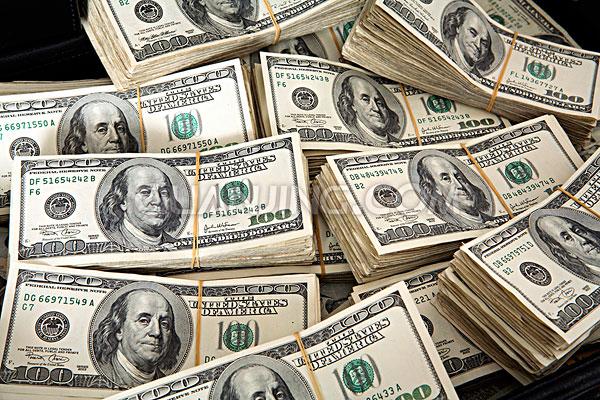 美元对缅币价格大跌 (华轩）