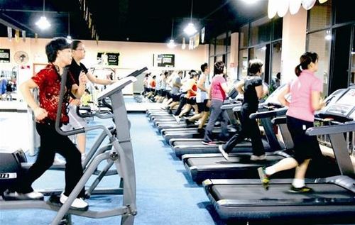 健身房百态 （伍全礼 洛杉矶）