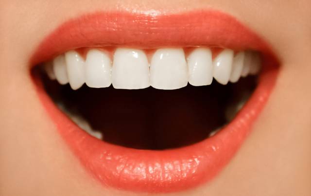 6种美白牙齿小窍门，信了就是傻！