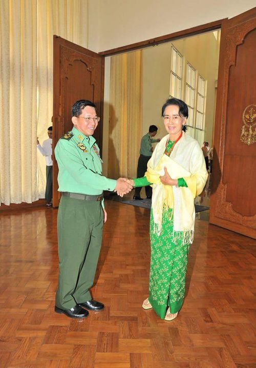 昂山素季与缅甸军方首领会面 讨论新政府组建