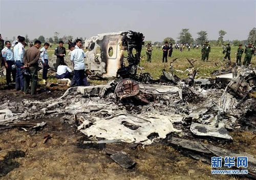 缅甸一架军用飞机坠毁