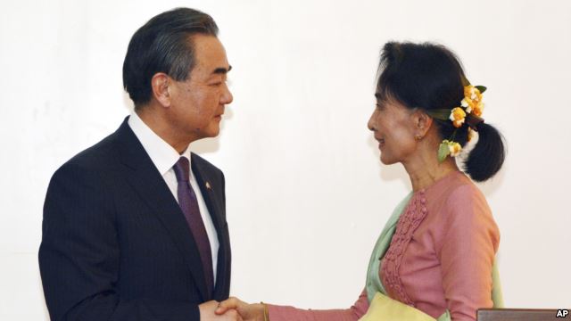 原创：缅中外长举行联合记者会