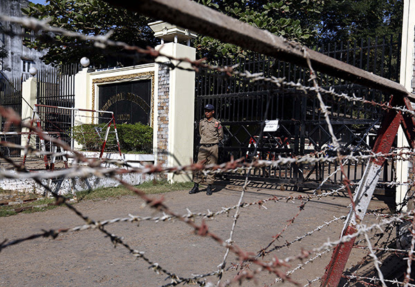 昂山素季称缅甸将在两周内释放所有政治犯 约500人