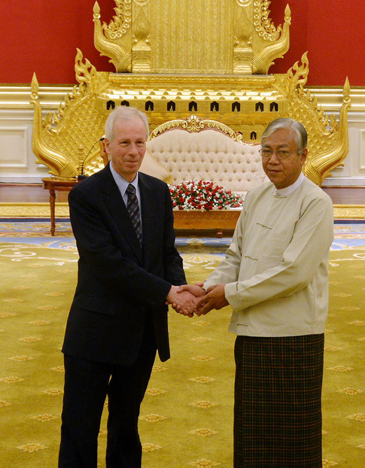 原创：加拿大外长扺缅访问