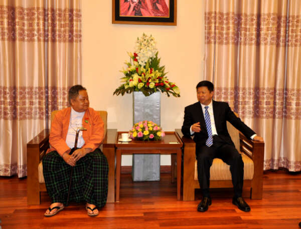 宋涛会见缅甸民盟中央书记处书记、中央执委温腾