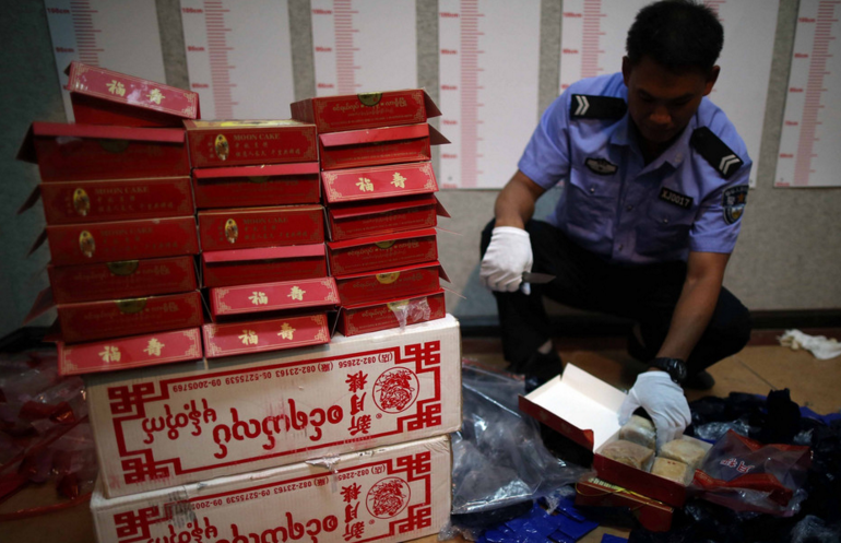 缅甸16岁孕妇月饼藏毒3公斤&nbsp;在昆明被警方抓获