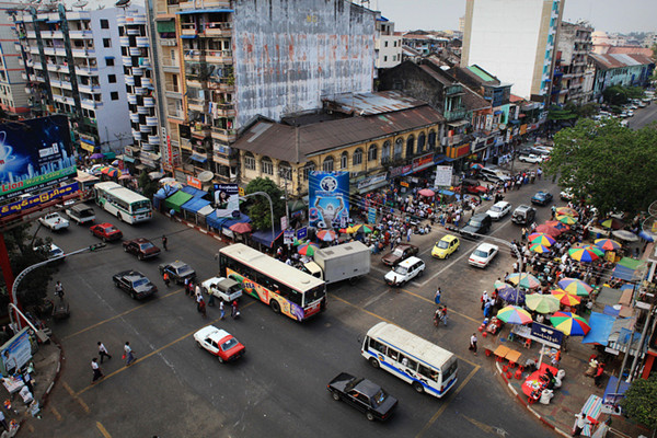 缅甸五花八门的交通工具