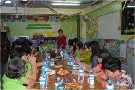 缅华妇协教育中心庆祝“教师节”“中秋节”