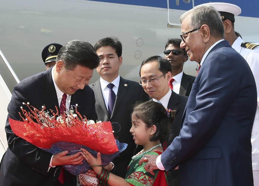 习近平访问孟加拉国拟签240亿美元贷款协议