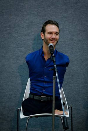 尼克胡哲巴西励志演讲 天生四肢全无的励志青年传奇故事