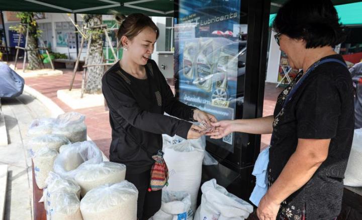 泰一大学允许学生以大米付学费竟是因为……