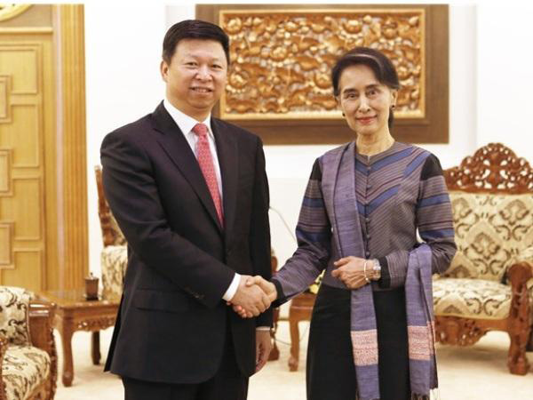 宋涛会见缅甸巩发党代表团