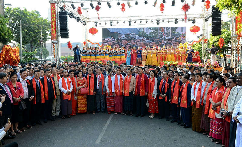 仰光唐人区：红红火火的鸡年春节