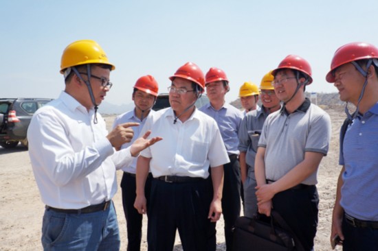 中国安徽省相关单位考察缅甸海螺水泥厂