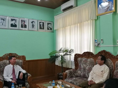 王宗颖总领事拜会克钦邦行政长官及议会议长