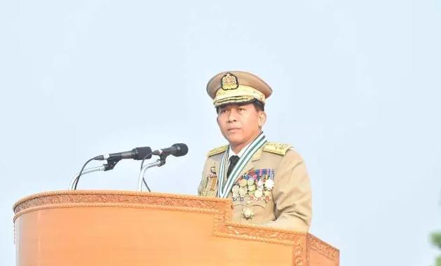 军方称将继续坚持政府领导