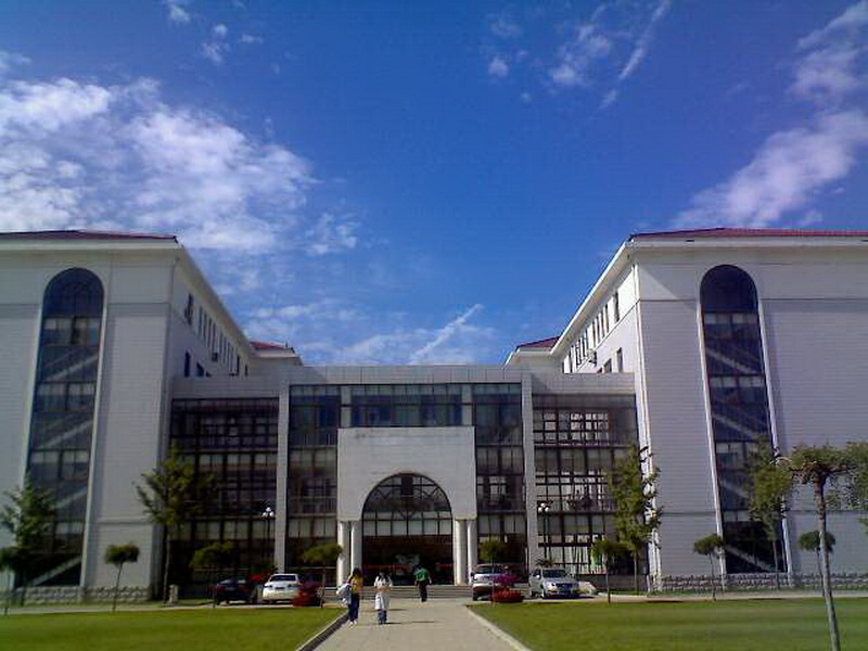 缅甸政府允许开办私立大学、学院及各类培训学校