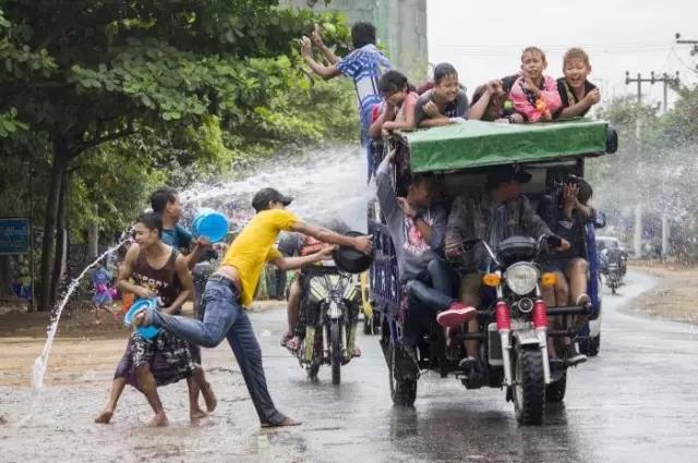 今年“泼水节”东南亚死伤达6000多人