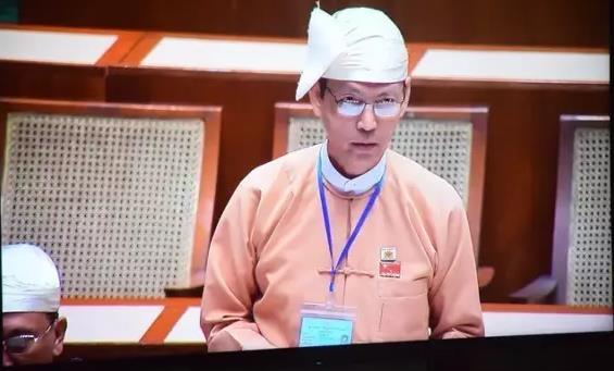 仰光省议会就YBS公交系统进行会议讨论