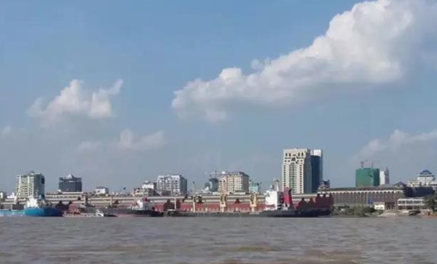 仰光港口将同国际组织实施5年的挖沙工程